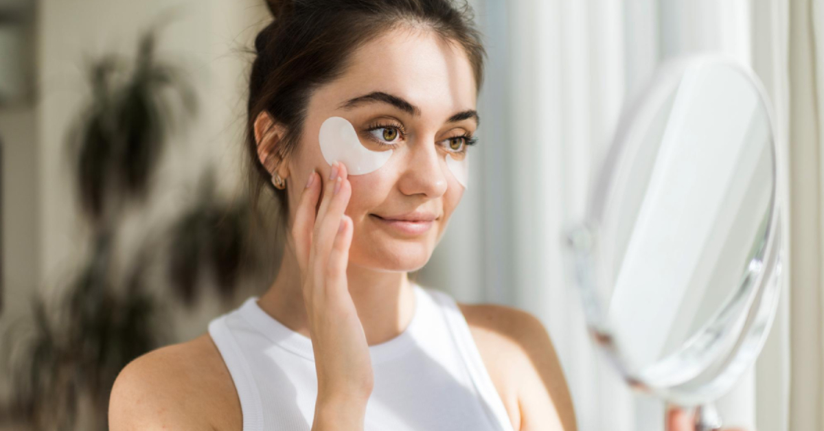 Glass-like glowing skin without makeup using natural skincare routine